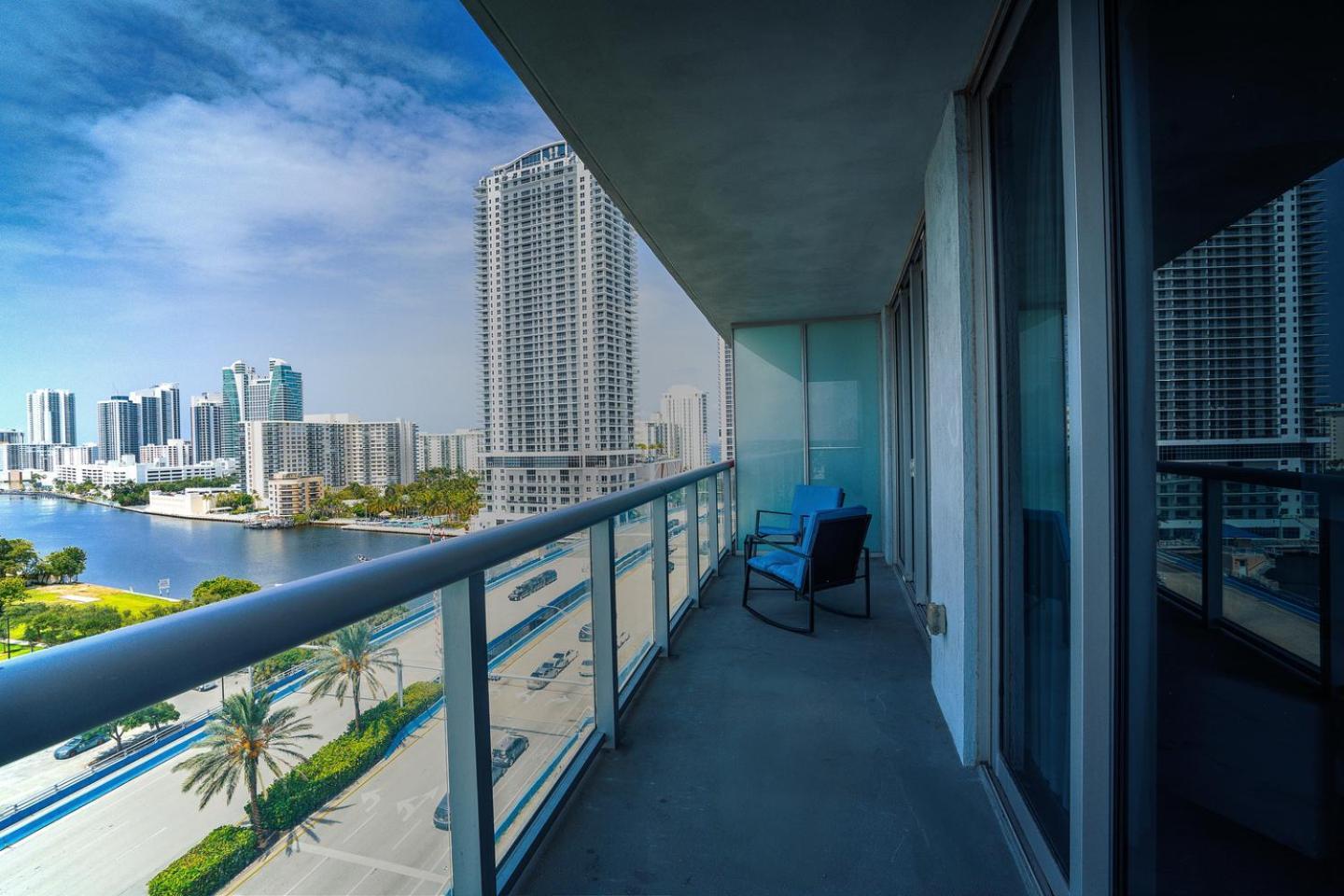 Beach Walk Hallandale Beach Exterior foto